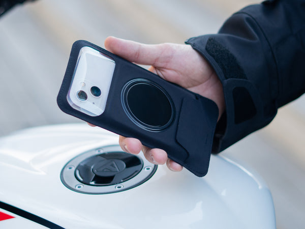 Custodia di ricambio con finestra per fotocamera